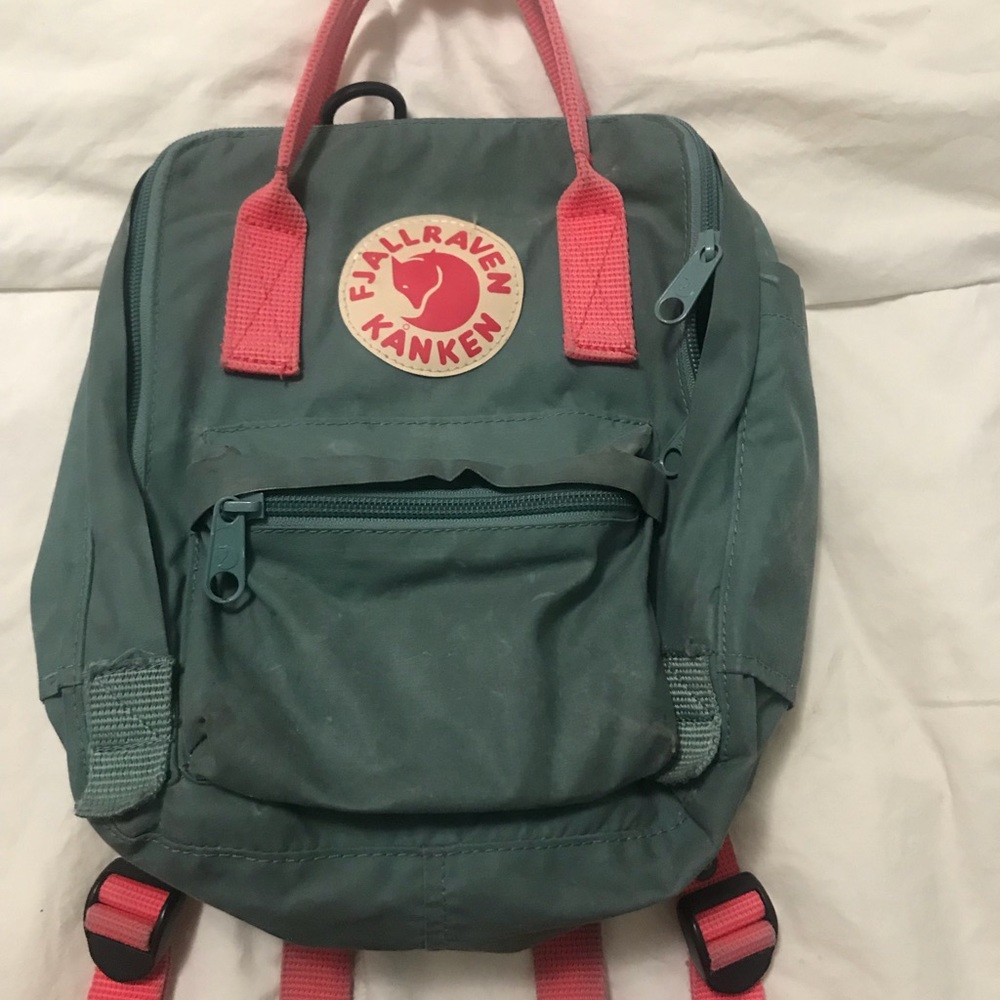 Mini Kanken well loved